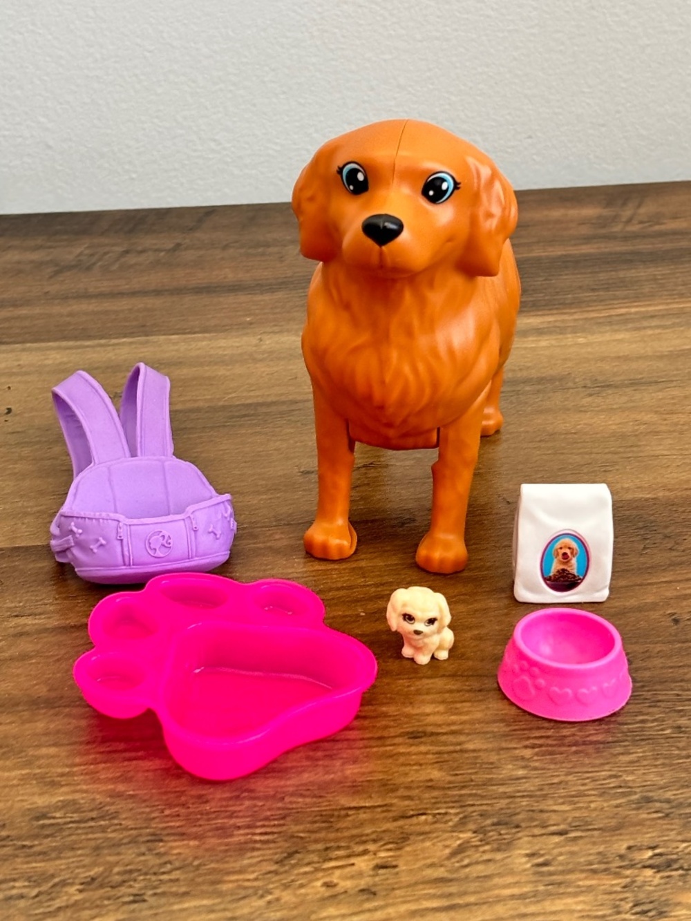 Barbie Newborn Pup Mom Golden Retriever Dog Pets Carrier Playset Accessories Toy